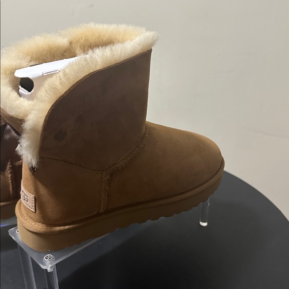 UGG Mini Bailey ll - Picture 4 of 12